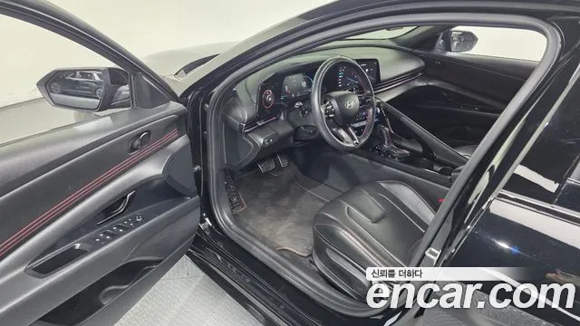 Hyundai Avante CN7 — Фото автомобиля 10
