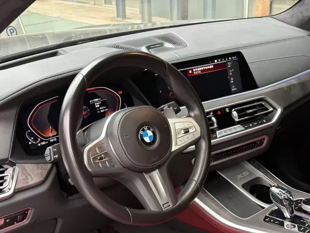BMW X5 — Фото автомобиля 12