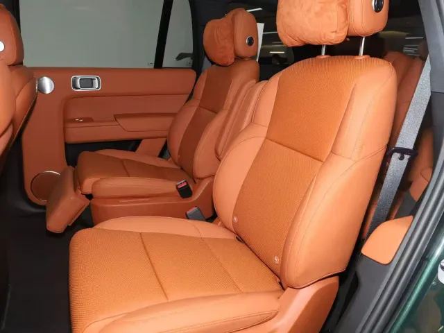 Li Auto L9 — Фото автомобиля 14