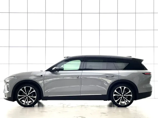 NIO NIO ES8 2023 100kWh Signature Edition — Фото автомобиля 8