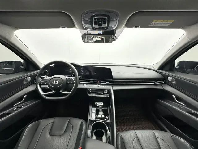 Hyundai Elantra — Фото автомобиля 6