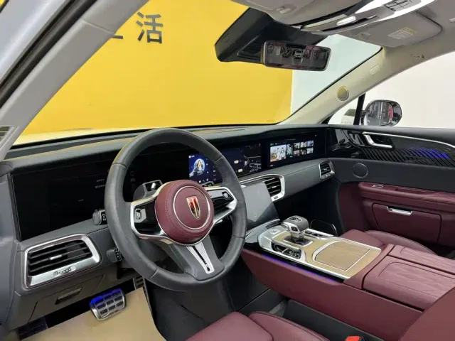 Hongqi E-HS9 — Фото автомобиля 8