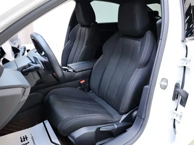 Peugeot 508 — Фото автомобиля 25