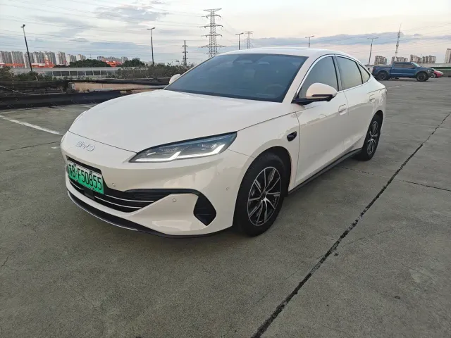 Фотография автомобиля — BYD Seal 06