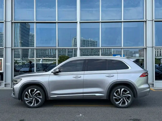 Geely Xingyue L — Фото автомобиля 3