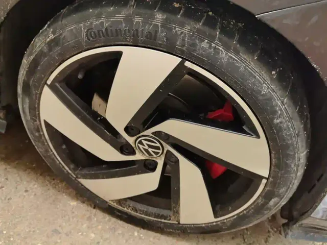 Volkswagen Golf GTI — Фото автомобиля 6