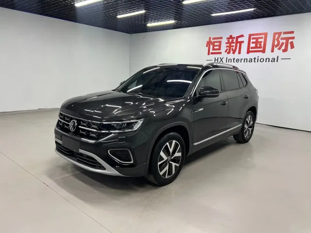 Фотография автомобиля — Volkswagen Tayron