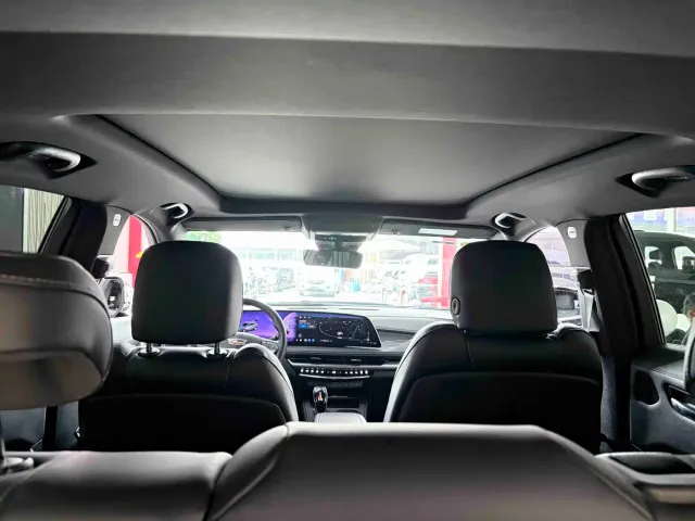 Cadillac XT4 — Фото автомобиля 17