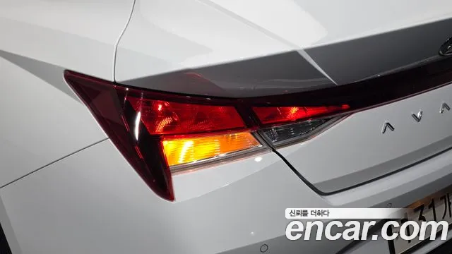Hyundai Avante — Фото автомобиля 8