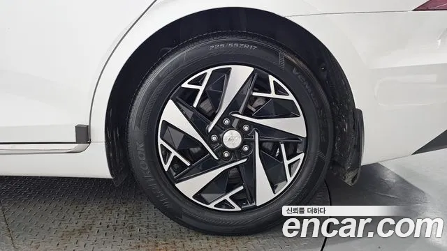 Hyundai Grandeur — Фото автомобиля 21