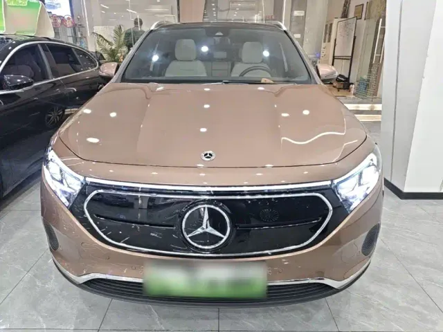 Mercedes-Benz EQA — Фото автомобиля 2