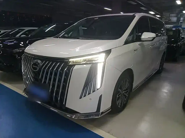 Фотография автомобиля — GAC Trumpchi M8