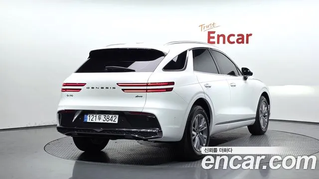 Genesis GV70 — Фото автомобиля 2