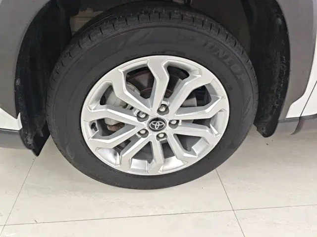 Toyota Frontlander — Фото автомобиля 22