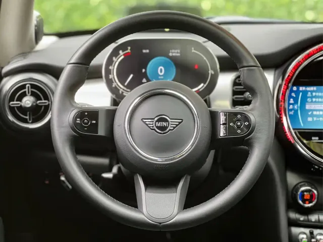 MINI Hatch — Фото автомобиля 9