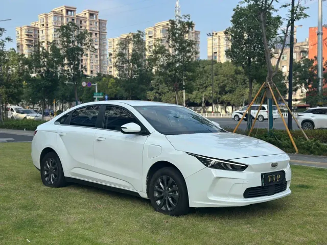 Geely Geometry A — Фото автомобиля 3