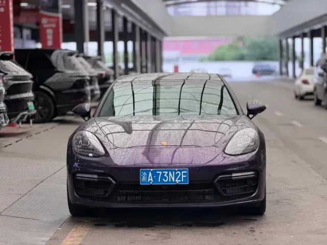 Porsche Panamera — Фото автомобиля 2