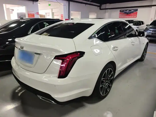 Cadillac CT5 — Фото автомобиля 6