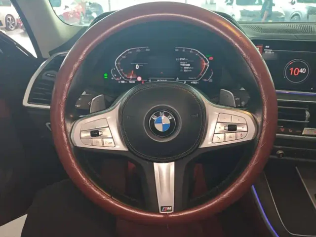 BMW X5 — Фото автомобиля 10