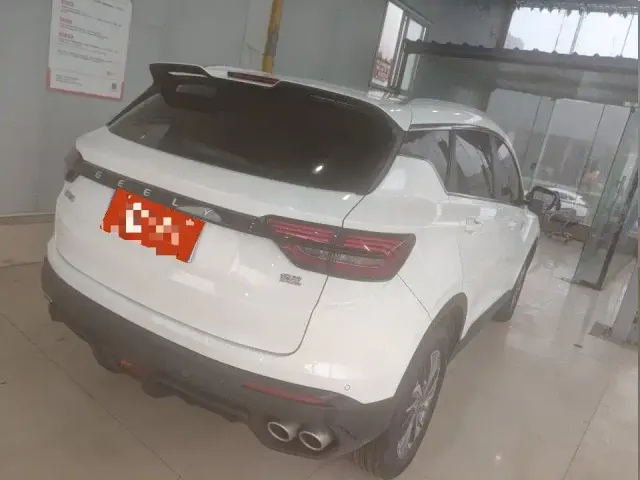 Geely Binyue — Фото автомобиля 2