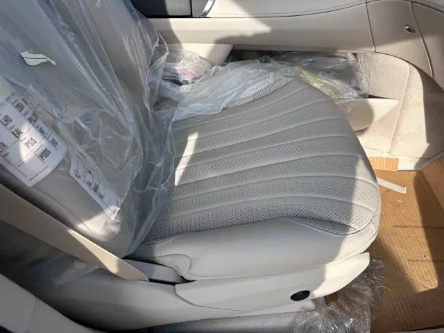 Mercedes-Benz EQS SUV — Фото автомобиля 11