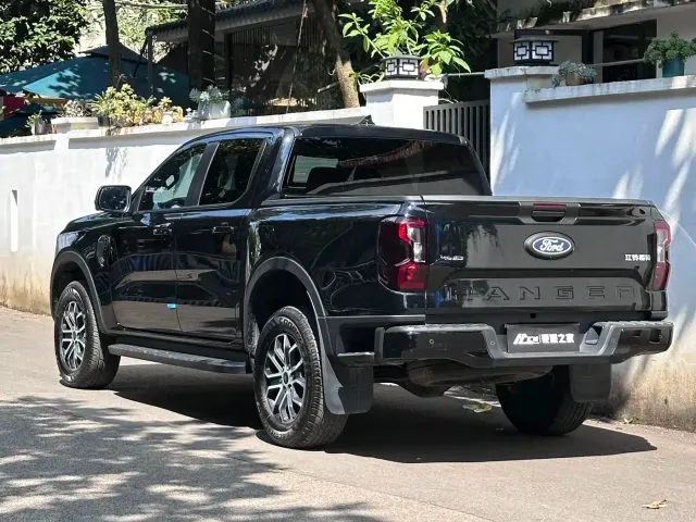 Ford Ranger — Фото автомобиля 4