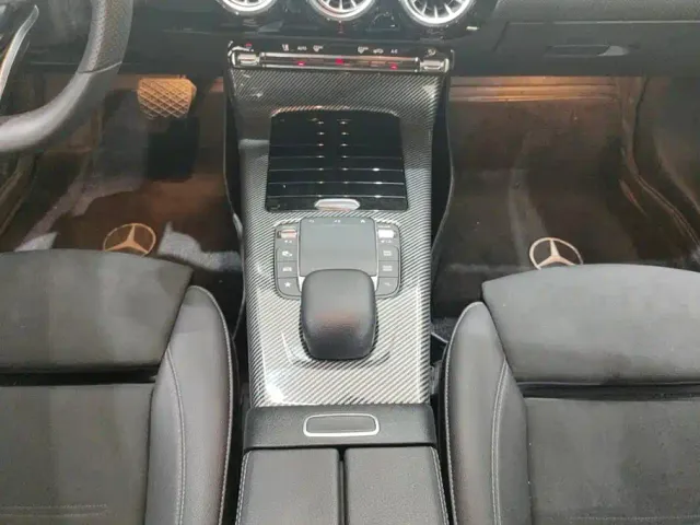 Mercedes-Benz A-Class — Фото автомобиля 16