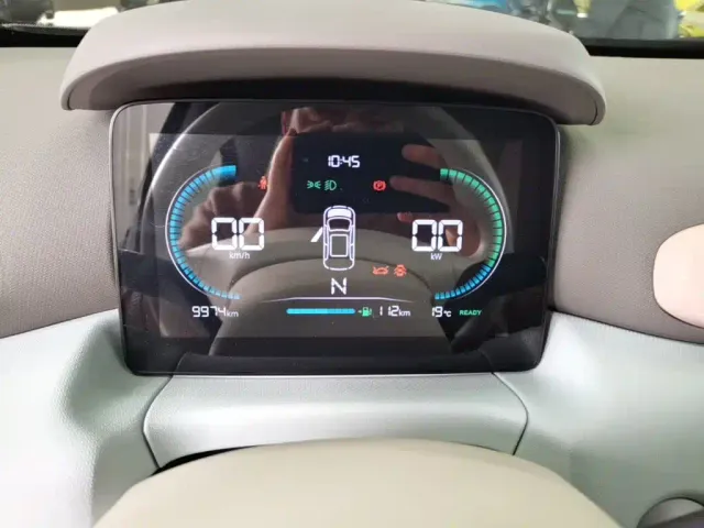 Leapmotor T03 — Фото автомобиля 11