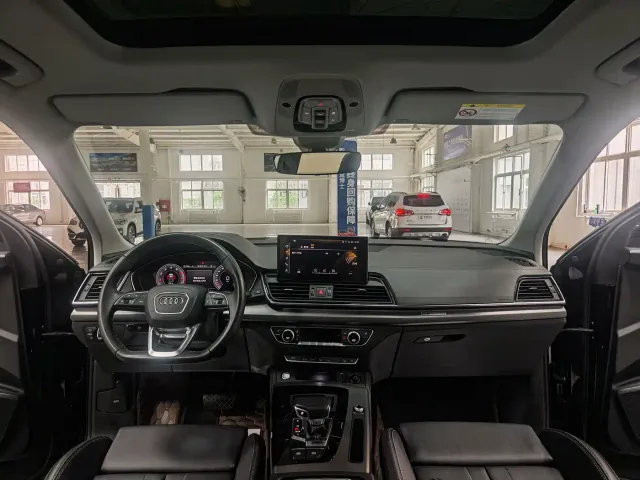 Audi Q5L — Фото автомобиля 7