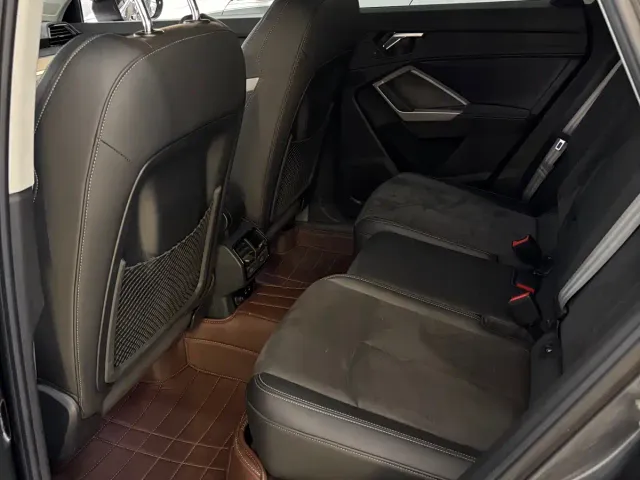 Audi Q3 — Фото автомобиля 11