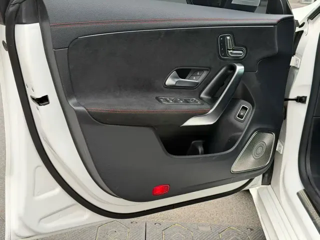 Mercedes-Benz CLA-Class — Фото автомобиля 9