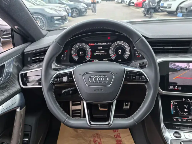 Audi A7L — Фото автомобиля 14