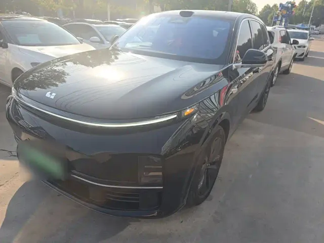 Фотография автомобиля — Li Auto L7