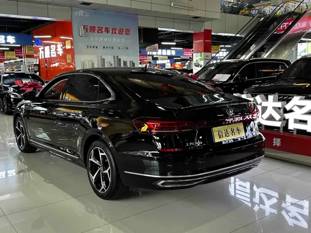 Volkswagen Passat — Фото автомобиля 20