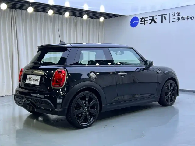 MINI Hatch — Фото автомобиля 5