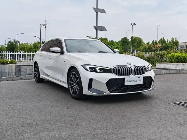 BMW 3 Series — Фото автомобиля 3