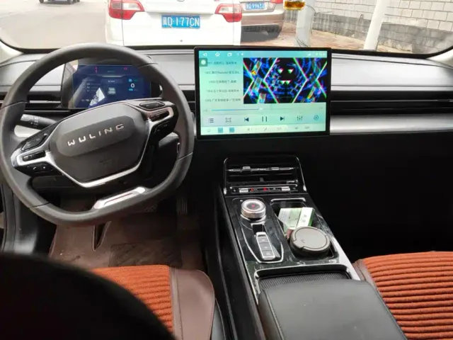 Wuling Starlight — Фото автомобиля 12