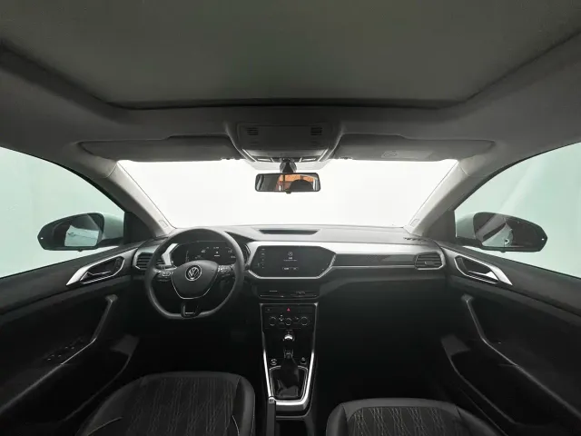 Volkswagen T-Cross — Фото автомобиля 10