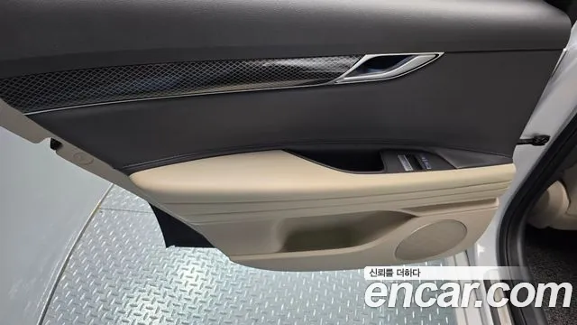 Genesis G80 RG3 — Фото автомобиля 14