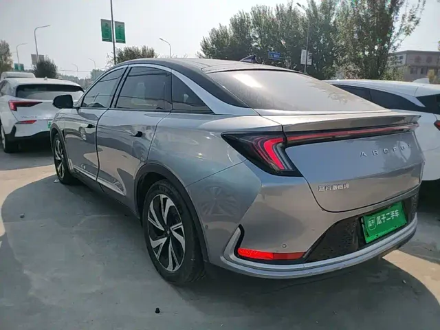 Arcfox Alpha S — Фото автомобиля 4
