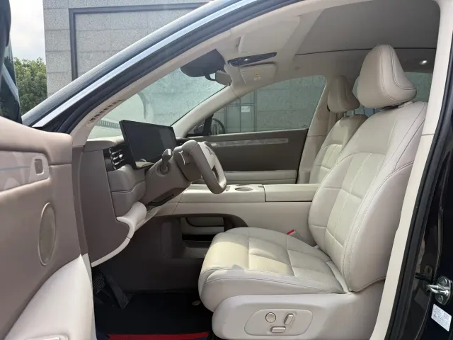 IM Motors LS6 — Фото автомобиля 4