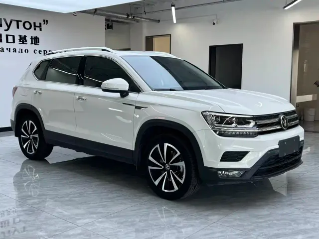 Volkswagen Tharu — Фото автомобиля 3