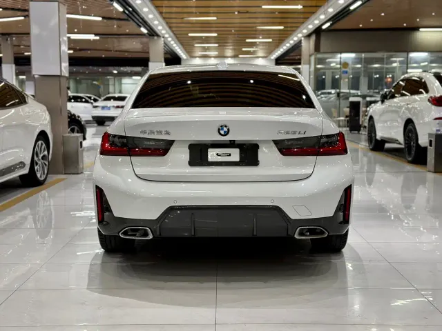 BMW 3 Series — Фото автомобиля 5