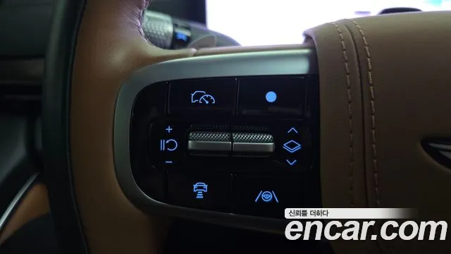 Genesis GV80 — Фото автомобиля 25