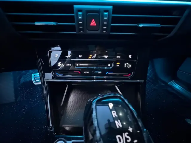 Volkswagen Passat 2024 330TSI Starlight Elite Edition — Фото автомобиля 19