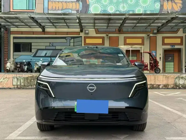 Nissan NX8 — Фото автомобиля 2