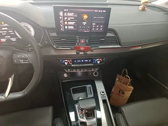 Audi Q5L — Фото автомобиля 12