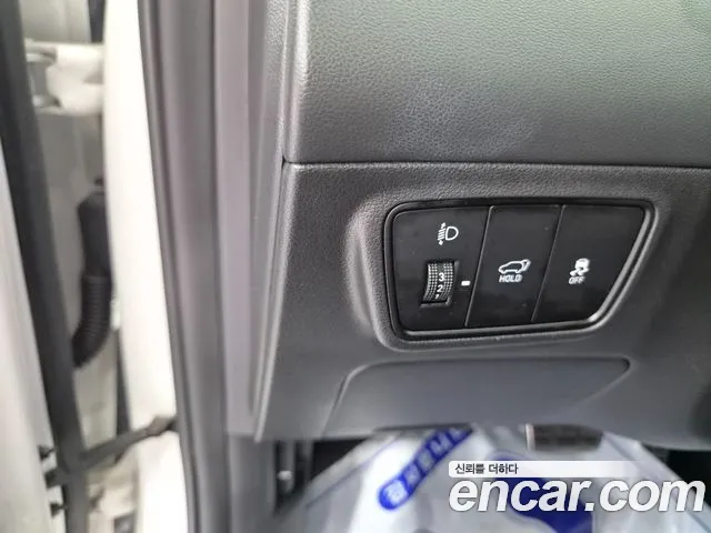 Hyundai Tucson Tucson (NX4) Дизель 2.0 2WD — Фото автомобиля 14