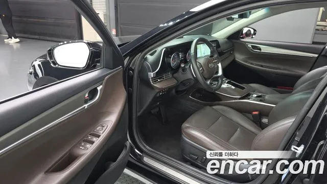 Hyundai Grandeur New — Фото автомобиля 15