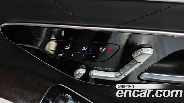 Mercedes-Benz S-Class — Фото автомобиля 30